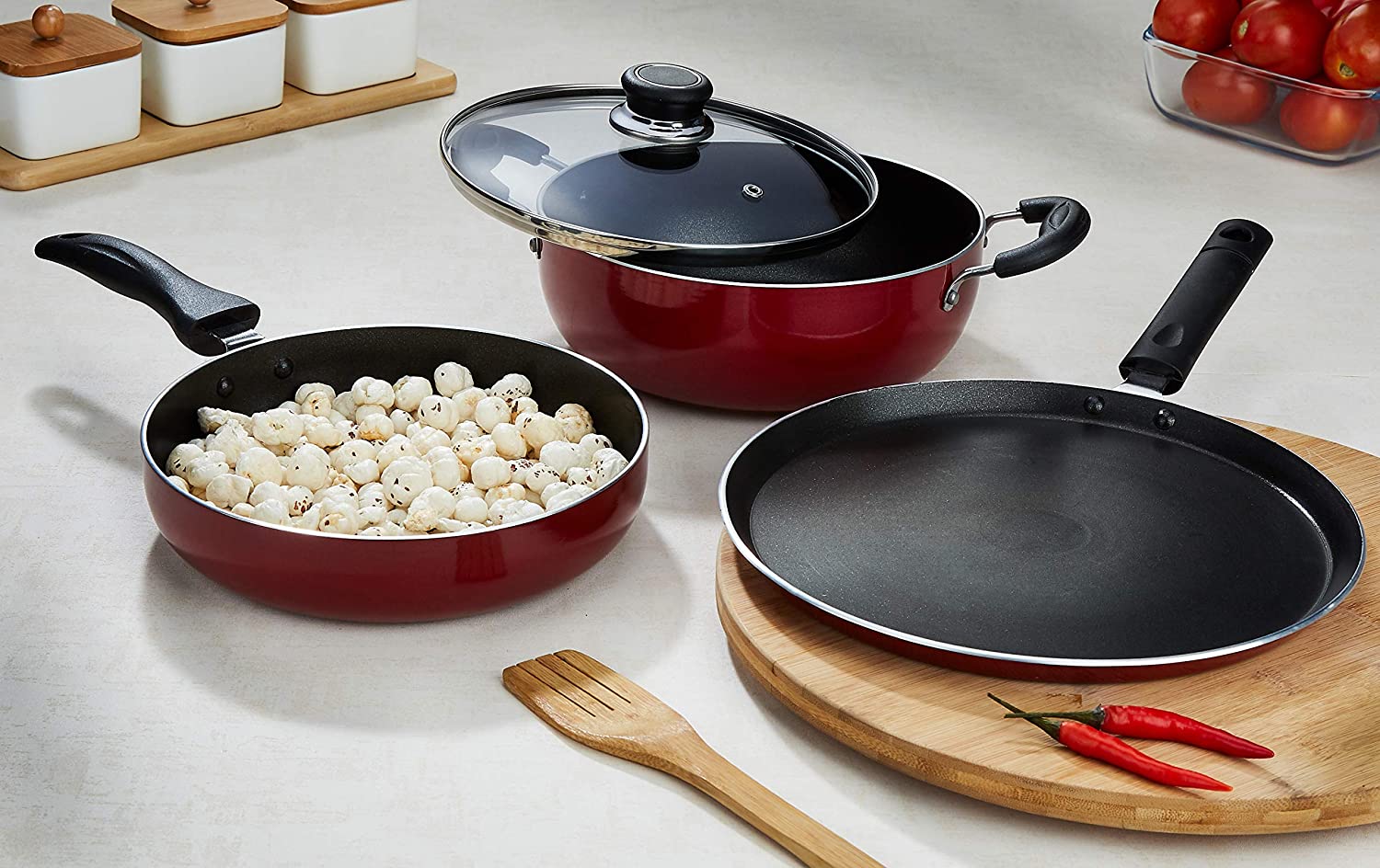 What’s the Difference Between Nonstick and Stainless Steel Cookware